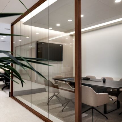 Elegant Meeting room